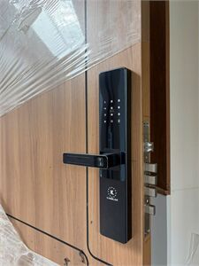 Khoá cửa vân tay Kassler KL-567 CNC Black App TTlock