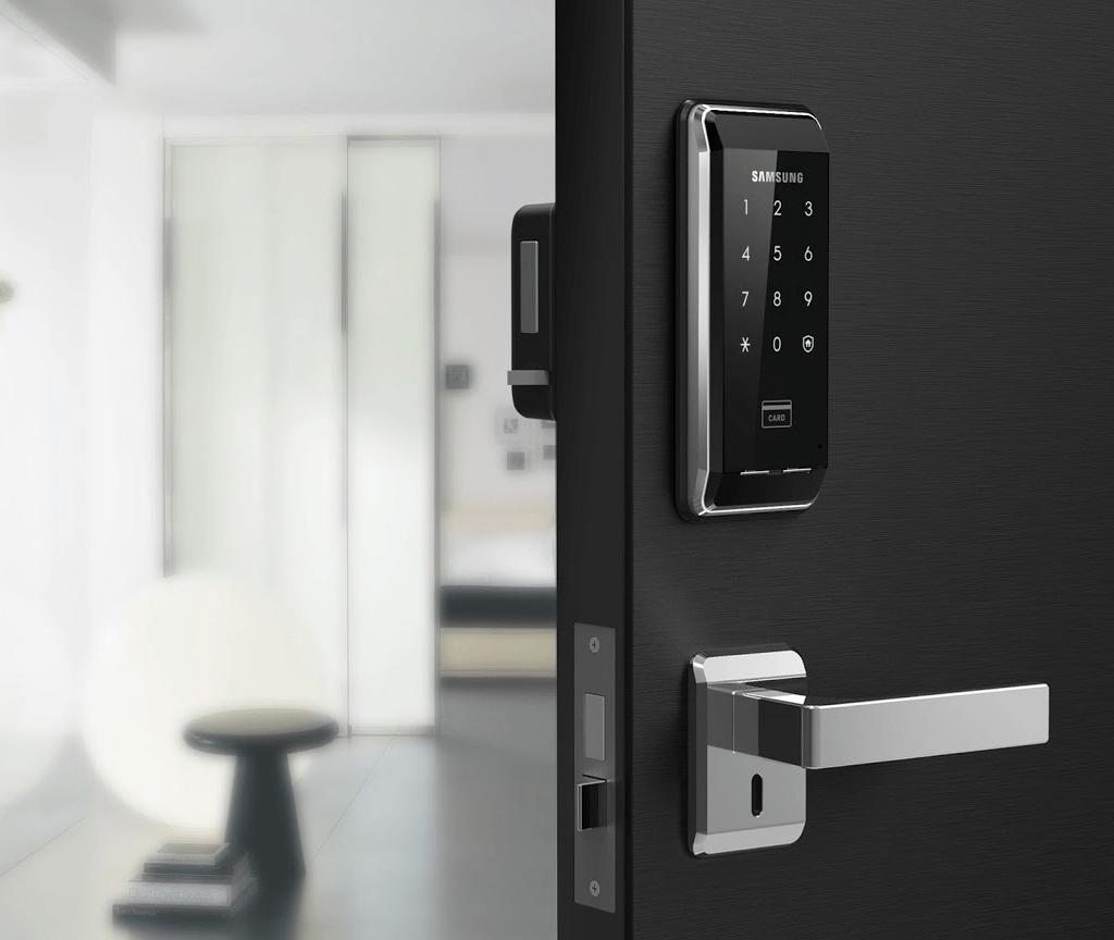 Hướng dẫn lắp đặt khóa cửa điện tử tại nhà đúng cách – Homego-1