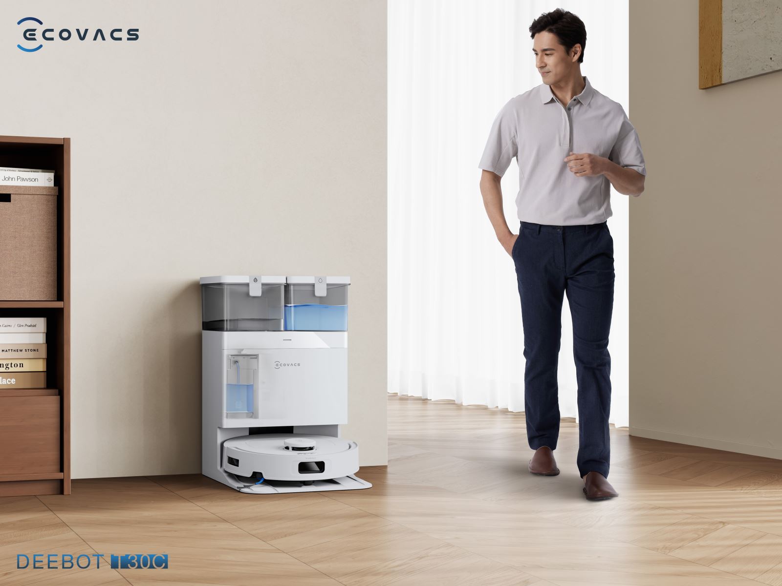 Trạm sạc đa năng có chức năng giặt giẻ, đổ rác tự động