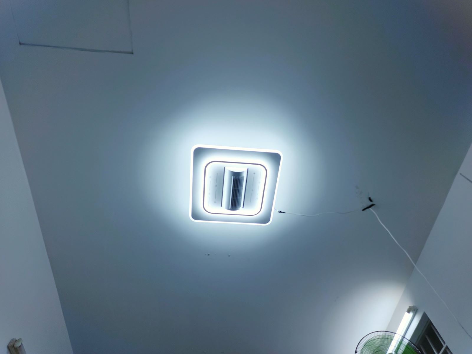 Đèn ốp quạt trang trí hình vuông Fanlight FL OQ-V001