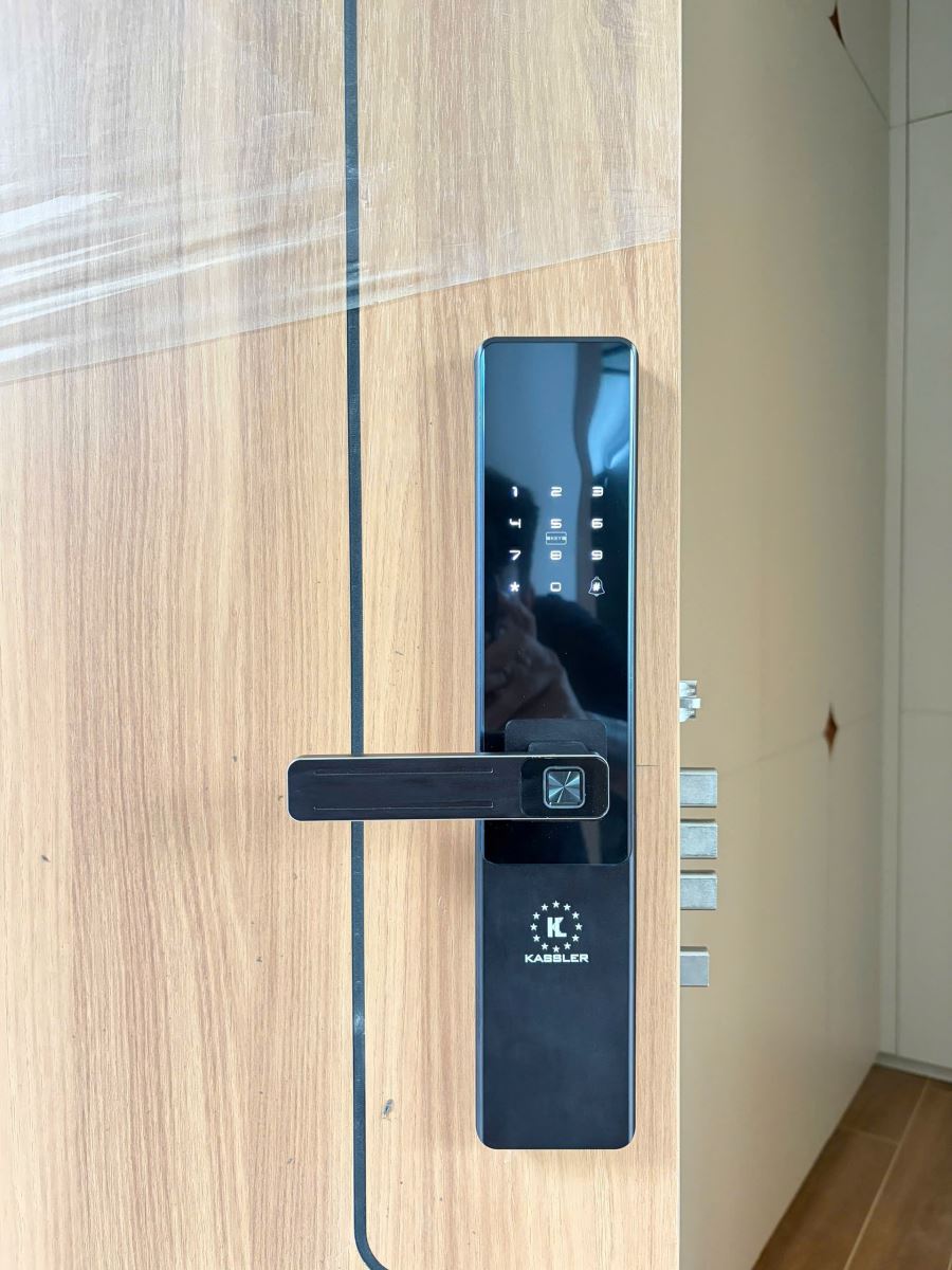 Khóa vân tay Kassler KL-567 Black App TTlock
